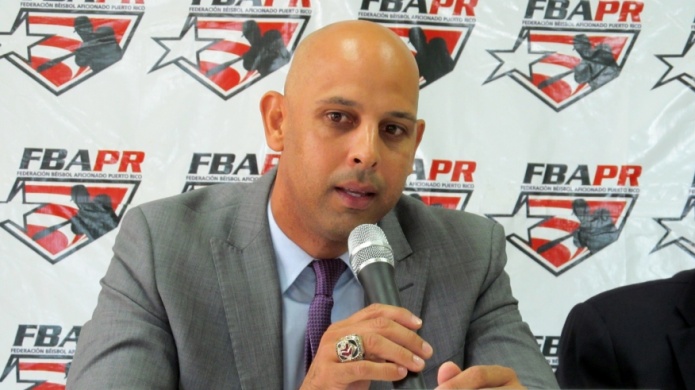 Boricua Alex Cora, nuevo piloto de Medias Rojas