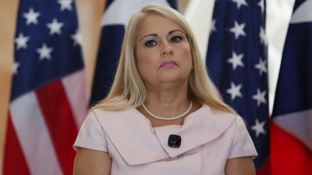  Gobernadora anuncia aprobaci&oacute;n de fondo millonario para mejorar infraestructura de telecomunicaciones 