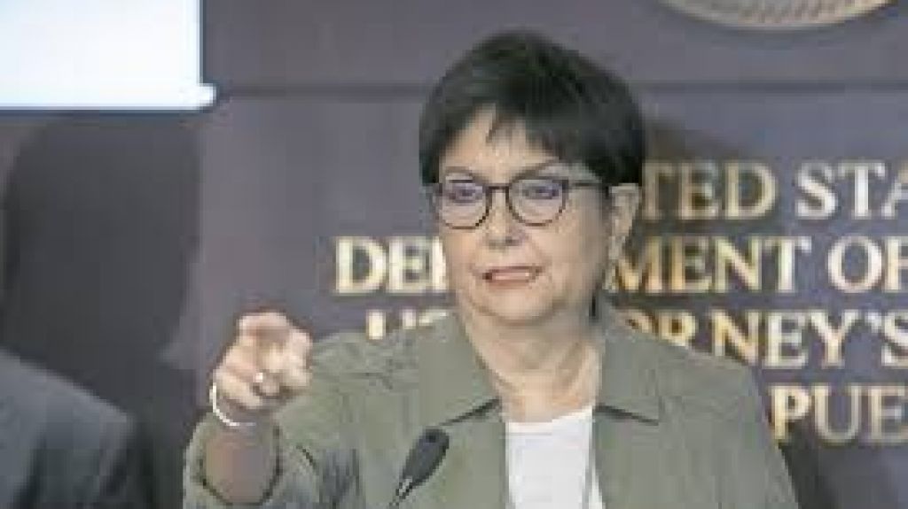  Federales someten cargos contra dos de los cuatro participantes de video de amenaza contra Anuel AA 