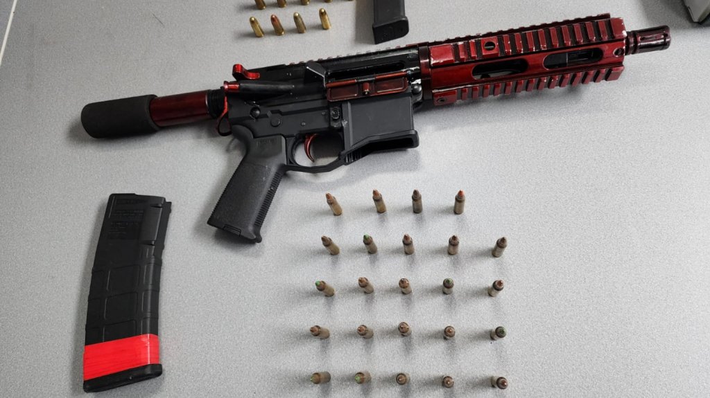  Arrestan a dos individuos y ocupan armas durante intervenci&oacute;n en Mayag&uuml;ez 