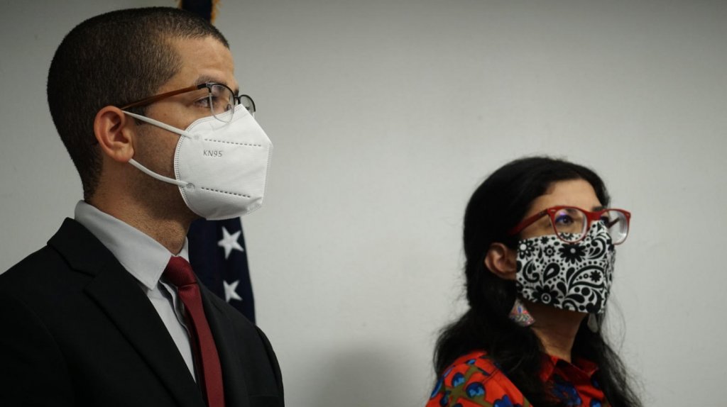  Con el voto a favor de su compa&ntilde;ero de partido, aprueban multa y reprimenda a representante Mariana Nogales 