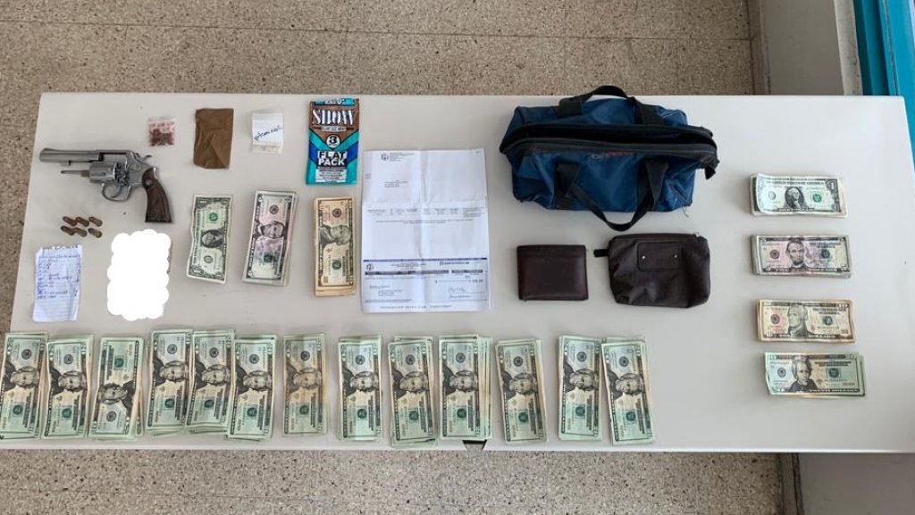  Arrestan en Ponce joven de 20 a&ntilde;os ocupan arma de fuego, sustancias controladas y un cheque de PUA 