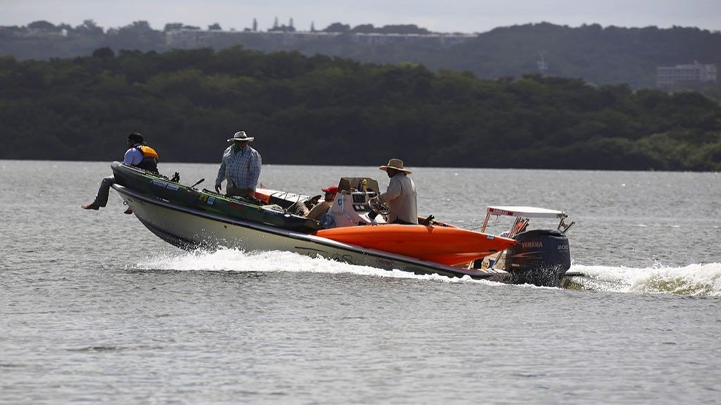  Departamento de Agricultura entrega material a pescadores del suroeste 