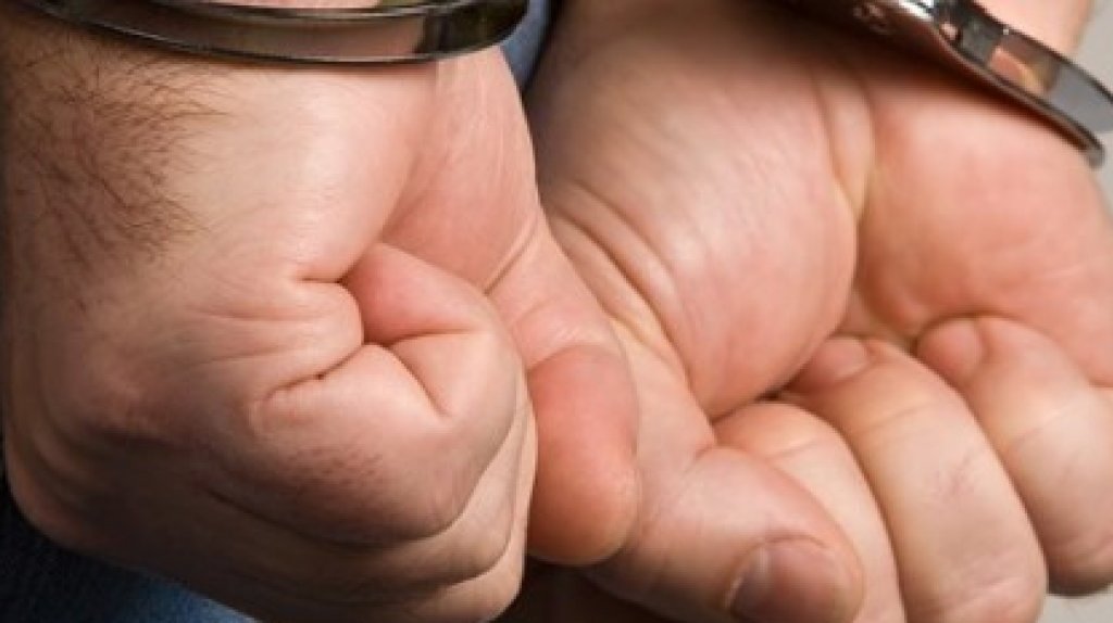  Arrestado hombre en Carolina que agredi&oacute; a su pareja por que le faltaba una pieza a su &ldquo;Four Track&ldquo; 