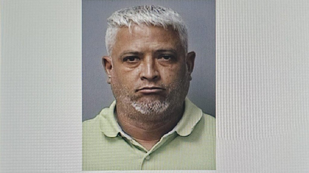  Cobraba por instalar aires acondicionados en Coamo y se desaparecia con los chavos 