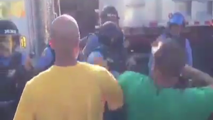 Video: Se formo en PeÃ±uelas, encontronazo entre policia y manifestantes