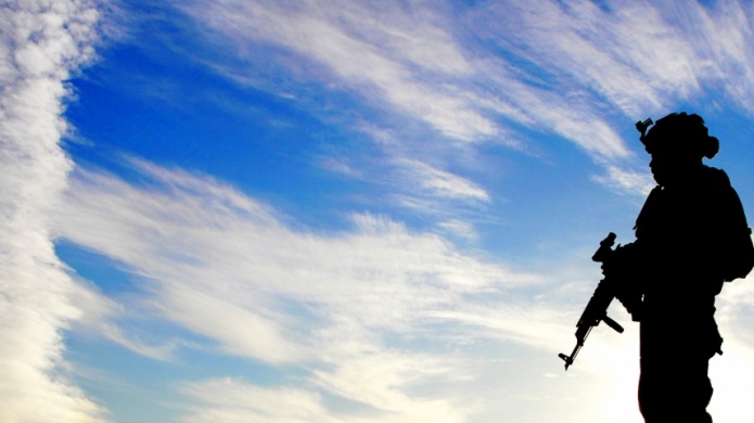 Mueren 5 policÃ­as tiroteados mientras dormÃ­an por un compaÃ±ero en AfganistÃ¡n