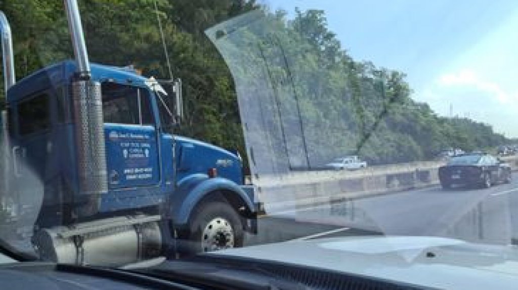  En video pelea de &ldquo;Camioneros&rdquo; en medio del expreso 22 
