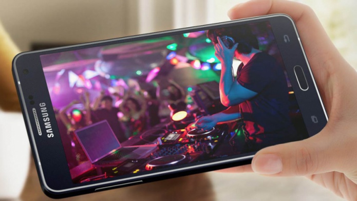 El Samsung Galaxy A8 muestra su atractivo y delgado diseÃ±o