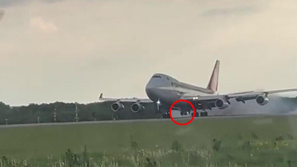  Video y Fotos: Fallo Mecánico Obliga a Boeing 747-400F de Cargolux a Realizar Aterrizaje de Emergencia 