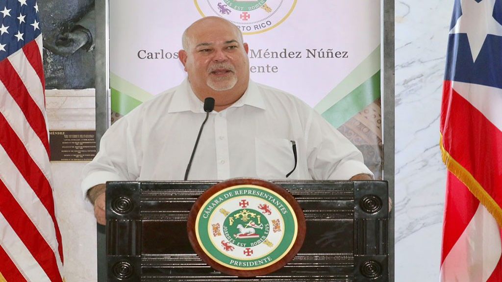  &lsquo;Johnny&rsquo; M&eacute;ndez va a la monta&ntilde;a para impulsar la estadidad 