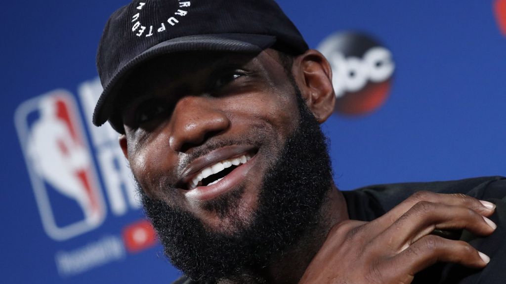  LeBron James, rey de los Lakers y pr&iacute;ncipe de Hollywood 