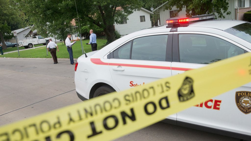  Una ni&ntilde;a de 11 a&ntilde;os encuentra muertos a sus padres en su casa mientras permanec&iacute;an en cuarentena por el coronavirus 