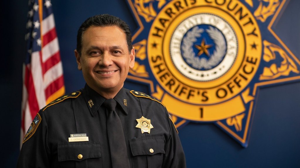  Biden nomina a cr&iacute;tico de Trump, Ed Gonzalez frente al ICE 