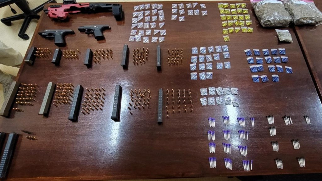  Arrestan 3 personas durante allanamiento en Caguas 