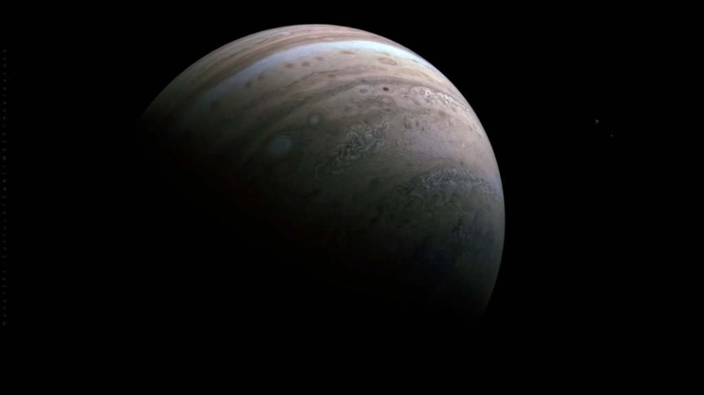  La NASA comparte una nueva imagen de Júpiter y sus dos “intrigantes“ lunas Ío y Europa 