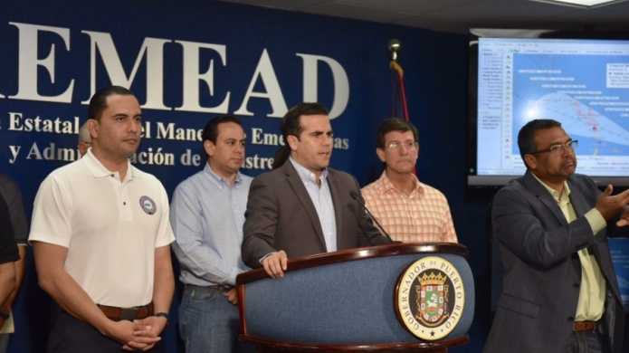 La isla se prepara para el paso de tormenta MarÃ­a como huracÃ¡n categorÃ­a 3