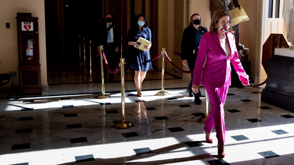  Dem&oacute;cratas aprueban rescate de 3 billones y voto remoto para la C&aacute;mara Baja 