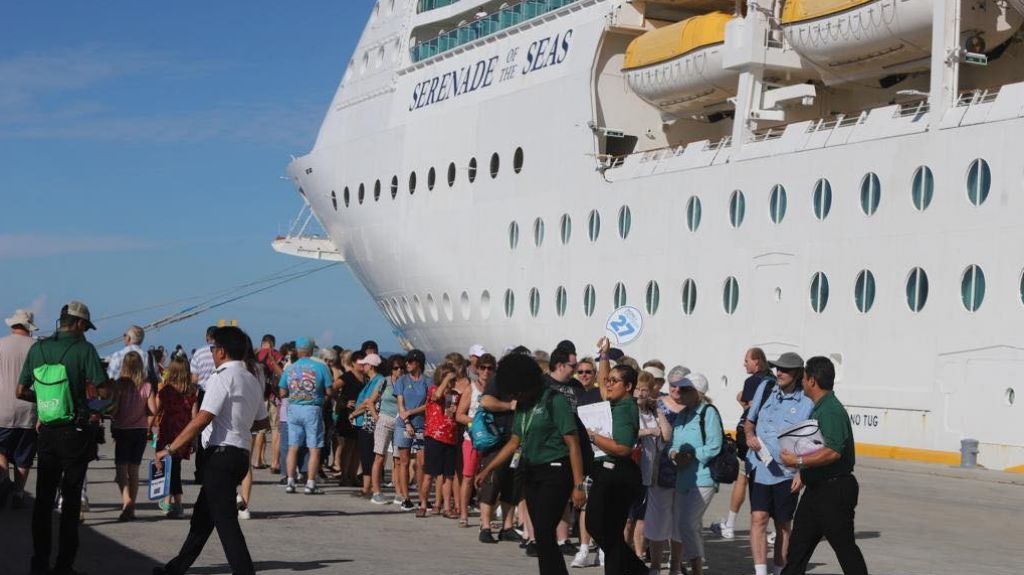  Exitosa estancia del crucero&lsquo;Serenade of the Seas&rsquo;en el puerto de Ponce 