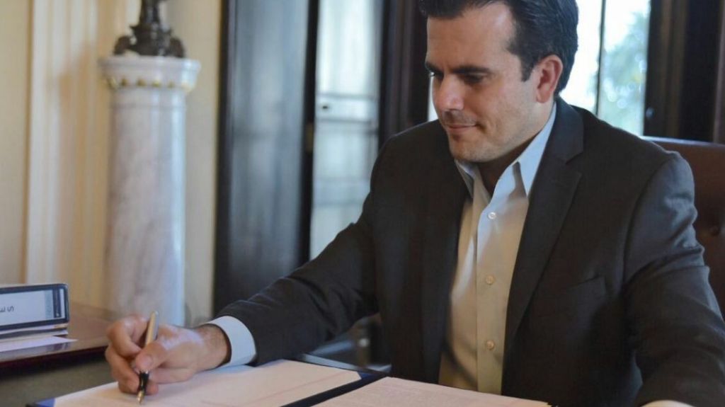  Rossell&oacute; estaba listo para entregar hoy su plan fiscal, pero Junta le pidi&oacute; posponer la presentaci&oacute;n 