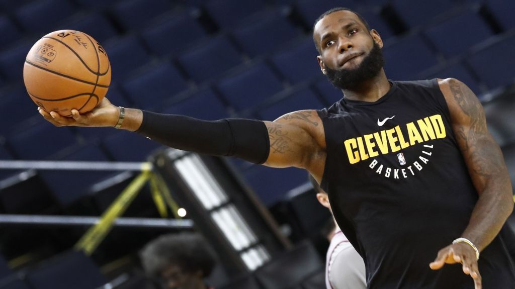  LeBron James: "Espero que salgamos con la misma dureza y que juguemos mejor" 