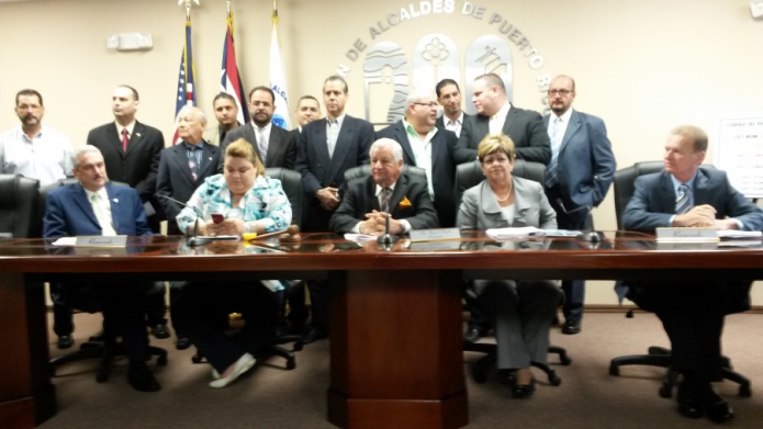 ALCALDES FEDERADOS REVELAN LA CRÃTICA SITUACIÃN FISCAL DE LOS MUNICIPIOS ANTE EL IMPACTO DE MEDIDAS IMPOSITIVAS