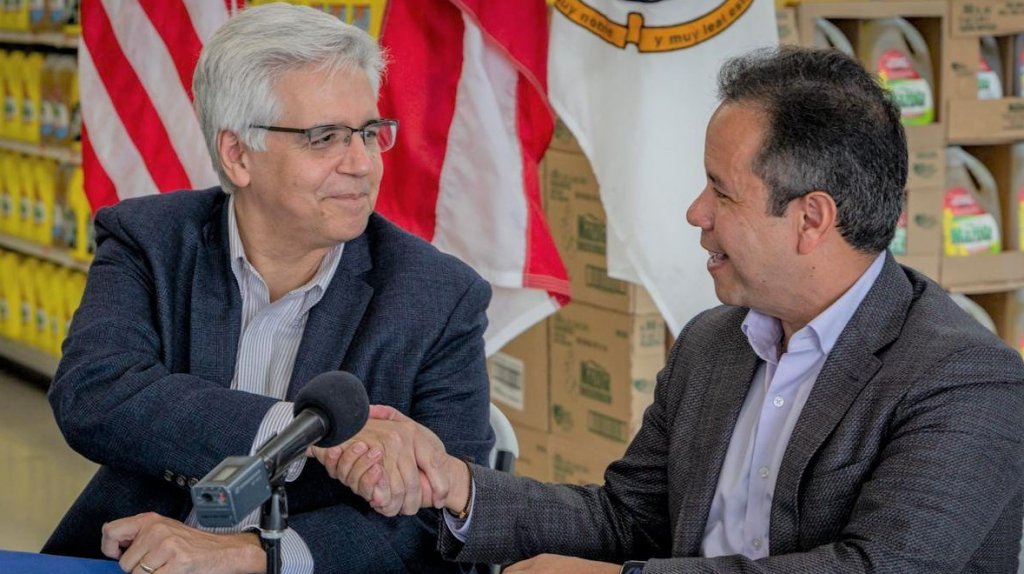  Municipio de San Juan impulsa creaci&oacute;n de centro de distribuci&oacute;n de compras online de cadena de supermercados 