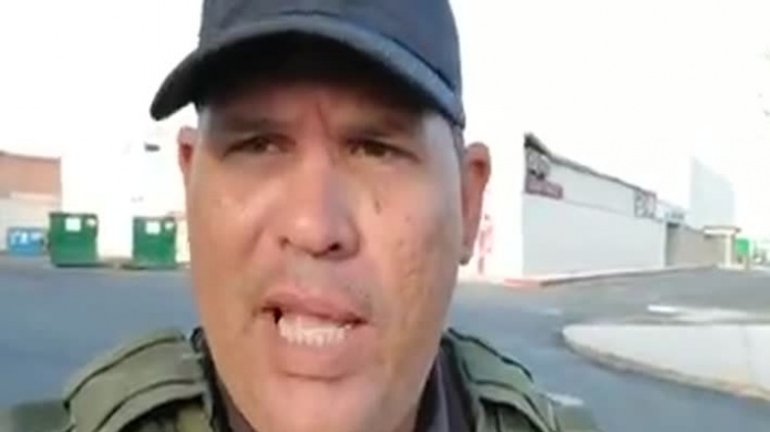 Video: Ciudadano denuncia, guardias de seguridad que llegan de EU portando armas sin permisos 