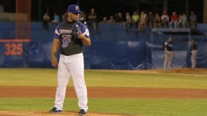 Regresa a la loma Jean FÃ©lix Ortega; tanda completa de bÃ©isbol superior AA