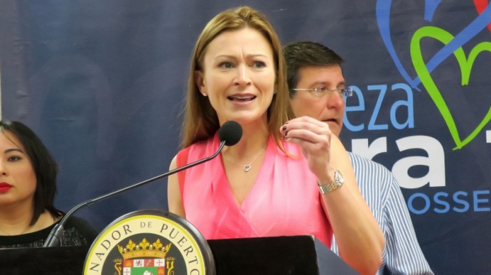 Un total de 24 escuelas siguen sin abrir por paso de huracÃ¡n Irma