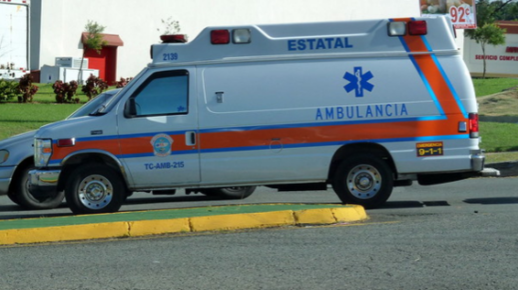  Fallece un joven herido tras chocar con la motora que guiaba 