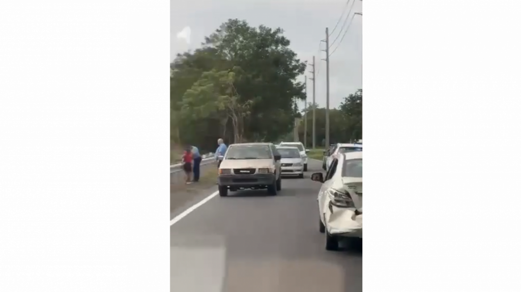  Ciudadano capta en video un cuerpo flotando cerca de la Central Azucarera en Can&oacute;vanas 