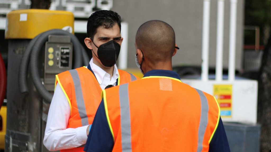  DACO pide explicaciones a gasolineras que no bajaron sus precios cuando el petr&oacute;leo estuvo barato 