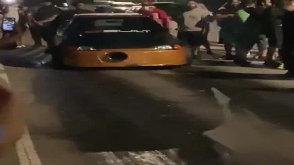  Video: Carrera clandestina termina con varios atropellados 