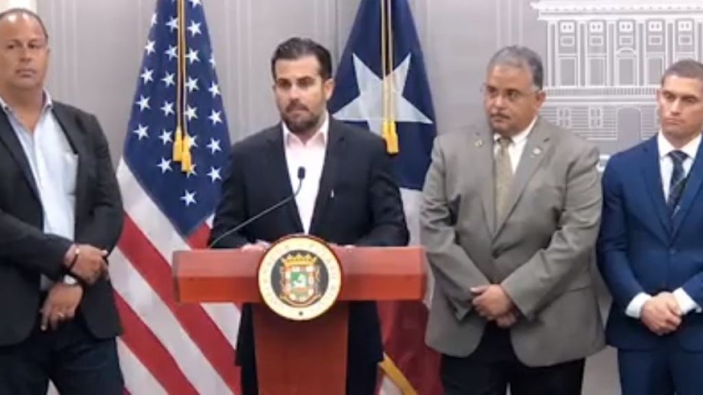  Escuche audio: Gobernador quiere que los polic&iacute;as est&eacute;n m&aacute;s en las calles y no en labores administrativas 