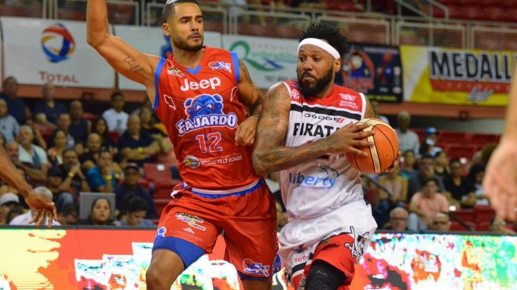  Leones y Piratas mantienen sus posiciones con victorias 