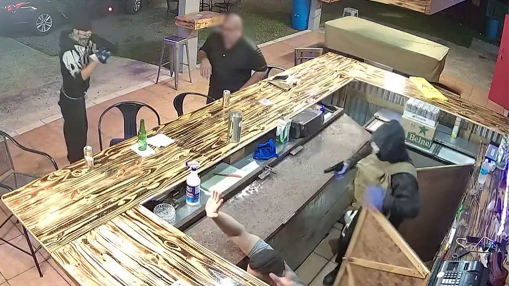  En video &ldquo;Ganga&rdquo; fuertemente armada que cometi&oacute; 6 robos en Isabela 