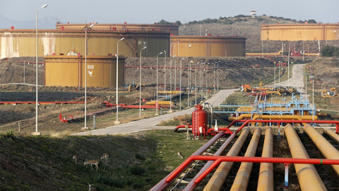 El Departamento de Estado de EE.UU. reconoce que el crudo del EI cruza la frontera de TurquÃ­a