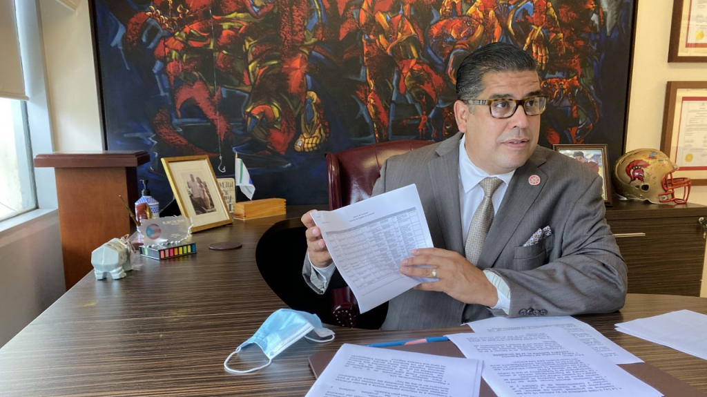  Presidente de la C&aacute;mara demanda a la Junta de Control Fiscal 