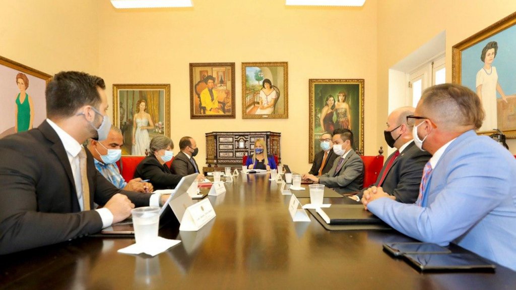  Gobernadora se re&uacute;ne con funcionarios de agencias federales y estatales sobre temas relacionados al Covid-19 