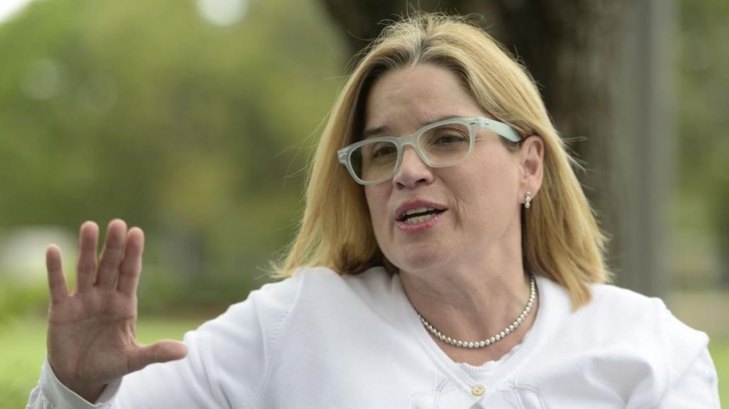  Alegan alcaldesa de San Juan buscar&aacute; independencia para Puerto Rico 