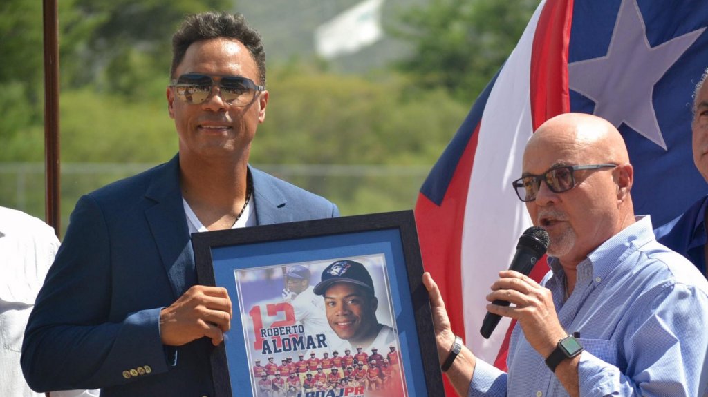  Roberto Alomar se convierte en el nuevo apoderado de los Mets de Guaynabo en la Doble A 