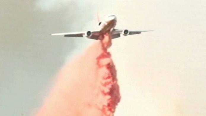 Evacuadas 700 viviendas cerca del parque Yosemite por un gran incendio