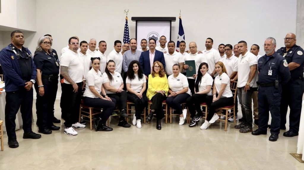  C&aacute;mara reconoce a confinados y confinadas que llevan mensaje de prevenci&oacute;n a los j&oacute;venes con obra social 