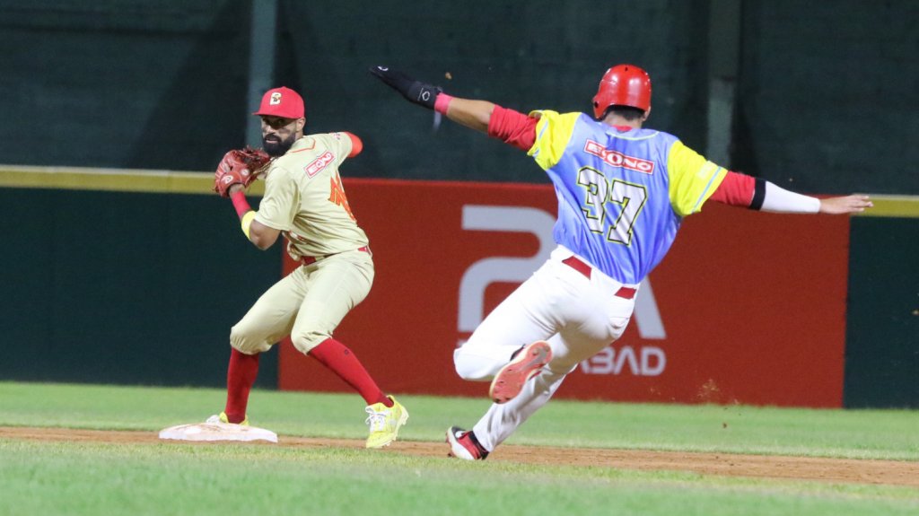  Cuarta victoria en línea para Toritos de Cayey, Mulos de Juncos y Arenosos de Camuy 