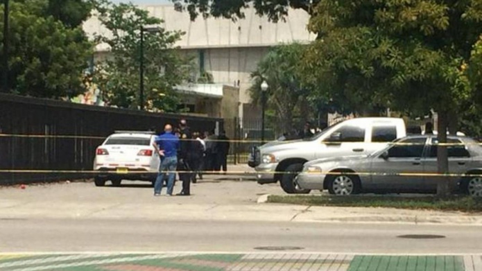 Un policÃ­a de Miami mata a afroamericano sintecho delante de decenas de niÃ±os