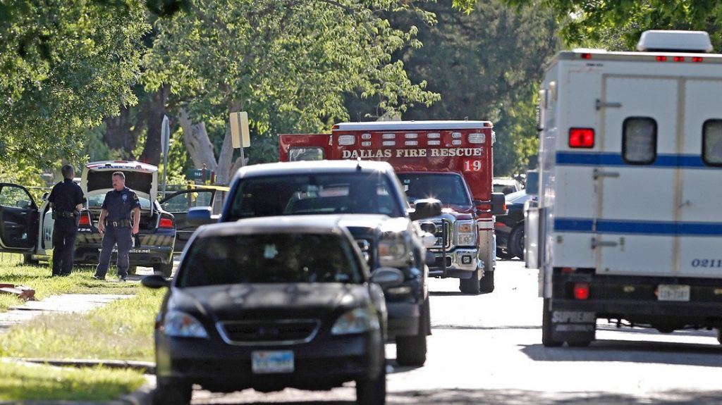  Hallan muerta una familia de dos adultos y cuatro ni&ntilde;os en el garaje con una nota en la puerta de su casa diciendo que "hab&iacute;a cuerpos dentro" 