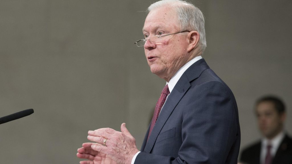  Fiscal general advierte que Chicago arriesga "capitular" ante los criminales 