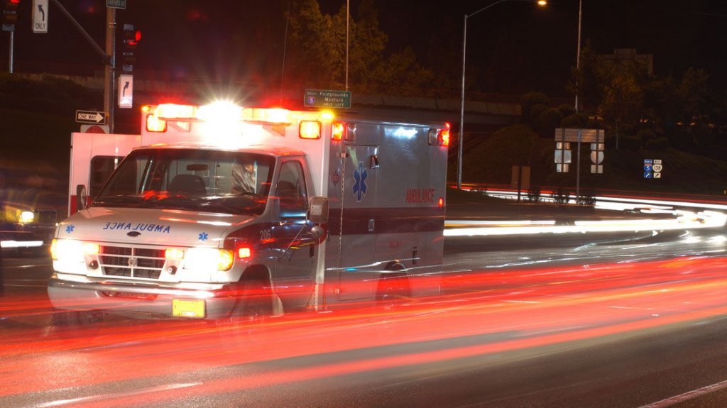  Hombre resulta herido de bala por carjacking en Condado 