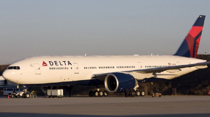 Choque con ave obliga a aterrizaje de emergencia en EEUU